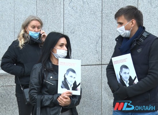 В Сети появилась петиция по делу о смерти волгоградца Романа Гребенюка